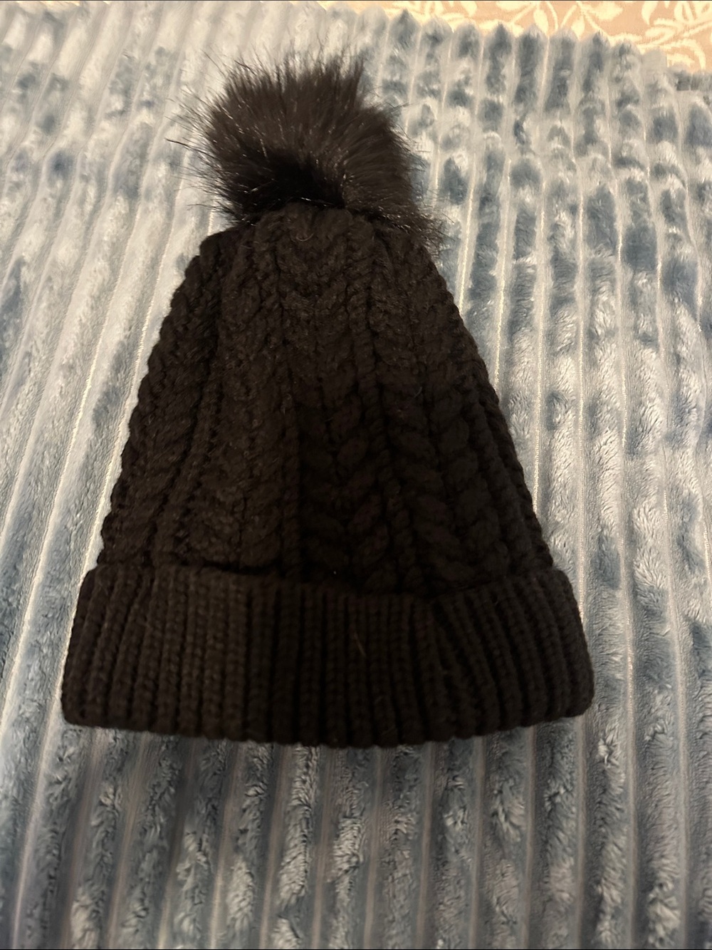 No Boundaries Black Cable Knit Beanie with Faux Fur Pom